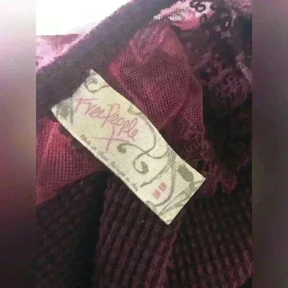 Anthropologie Women Free People Maroon Lace Hi Lo Waffle Thermal Top Medium GUC - Picture 10 of 15